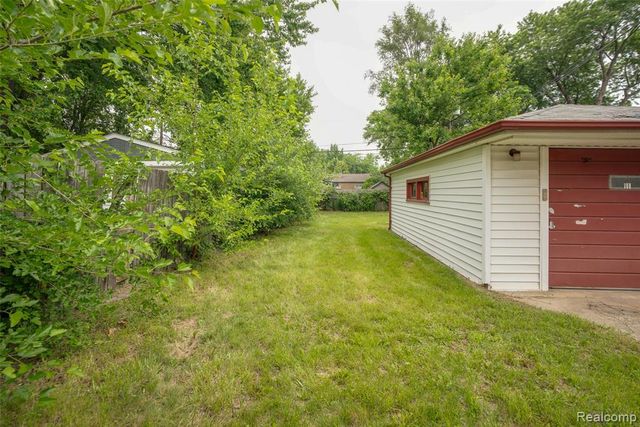 3149 Poplar Avenue, Warren, MI 48091