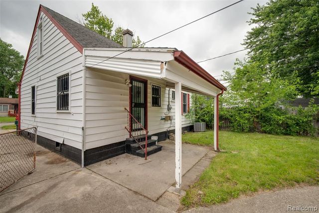3149 Poplar Avenue, Warren, MI 48091