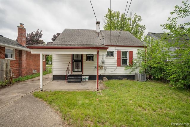 3149 Poplar Avenue, Warren, MI 48091