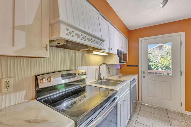226 Goodrich Lane, Cincinnati, OH 45233