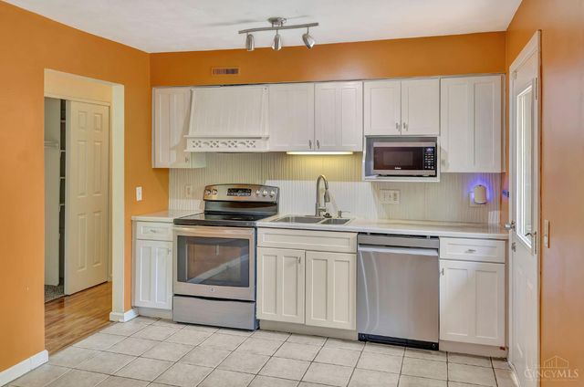 226 Goodrich Lane, Cincinnati, OH 45233