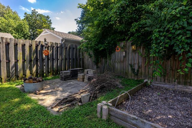 226 Goodrich Lane, Cincinnati, OH 45233