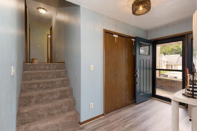 606 10th Avenue, Ackley, IA 50601