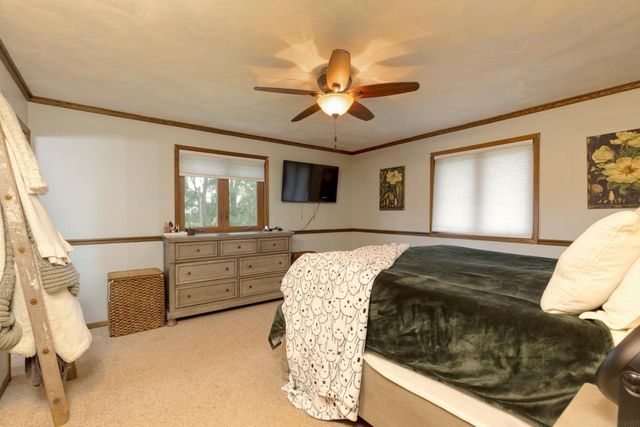 606 10th Avenue, Ackley, IA 50601
