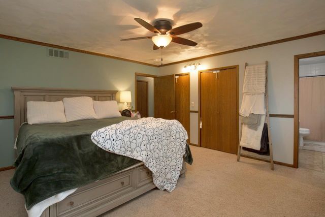 606 10th Avenue, Ackley, IA 50601