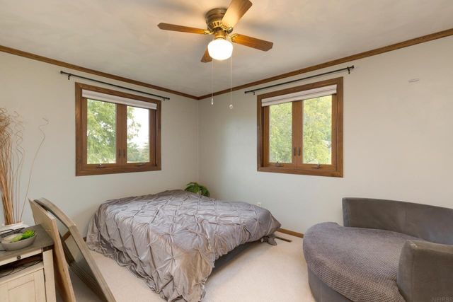 606 10th Avenue, Ackley, IA 50601