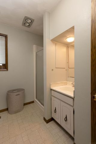 606 10th Avenue, Ackley, IA 50601