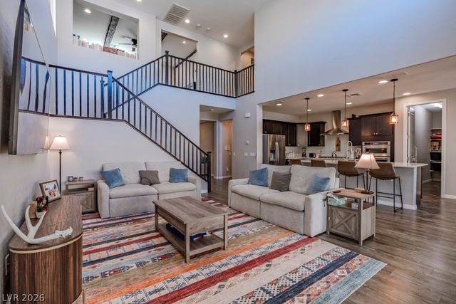 9966 Shadow Landing Avenue, Las Vegas, NV 89166