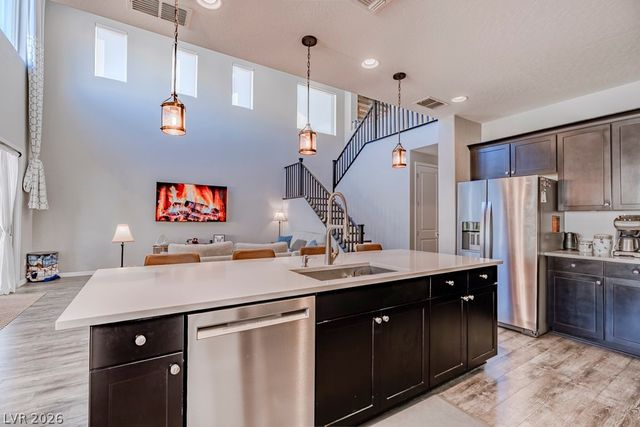 9966 Shadow Landing Avenue, Las Vegas, NV 89166