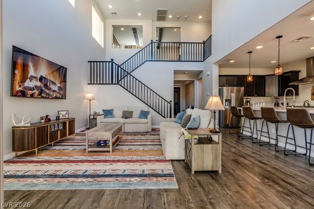 9966 Shadow Landing Avenue, Las Vegas, NV 89166