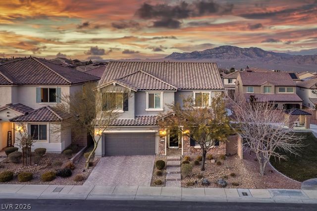 9966 Shadow Landing Avenue, Las Vegas, NV 89166