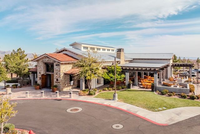 9966 Shadow Landing Avenue, Las Vegas, NV 89166