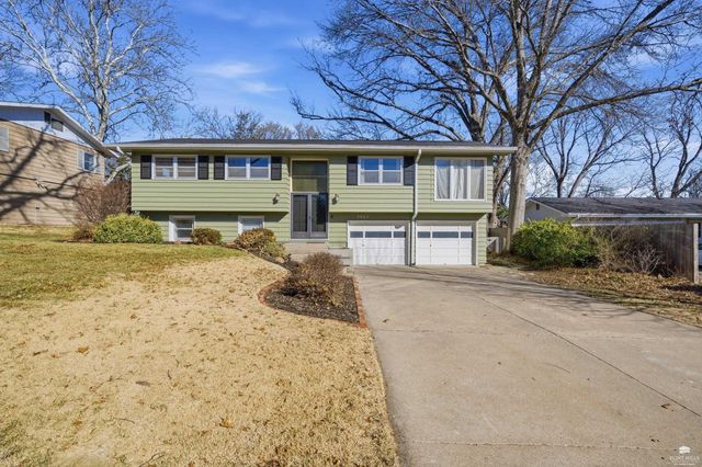 2062 Tecumseh Road, Manhattan, KS 66502