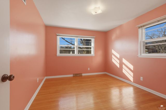 2062 Tecumseh Road, Manhattan, KS 66502