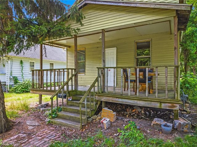146 Albert Street NE, Warren, OH 44483
