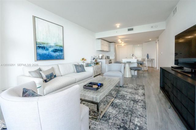 650 NE 32nd Street 3505, Miami, FL 33137