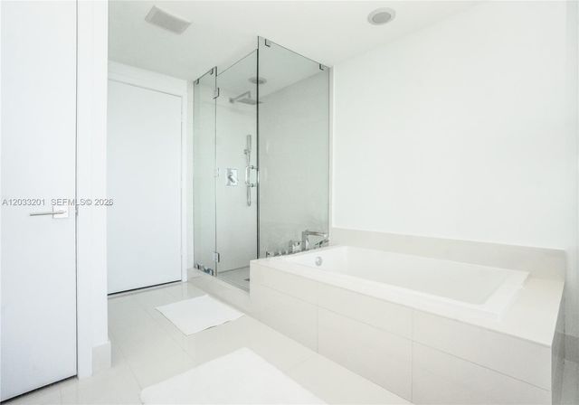 650 NE 32nd Street 3505, Miami, FL 33137