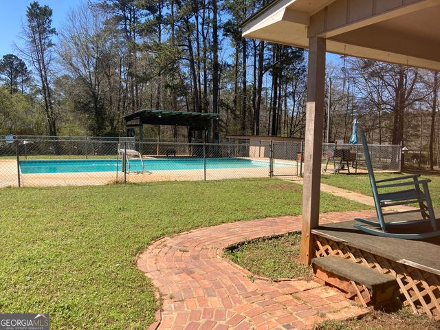 109 NE Trojan Circle NE, Milledgeville, GA 31061