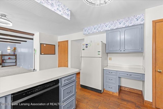 1218 Pine Street, Grand Ledge, MI 48837