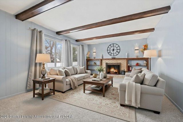 1218 Pine Street, Grand Ledge, MI 48837