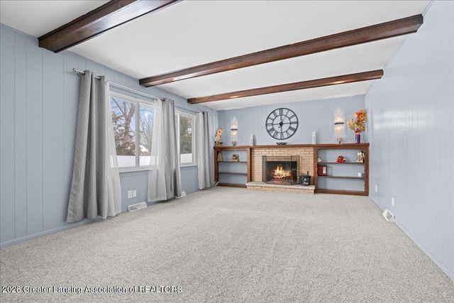 1218 Pine Street, Grand Ledge, MI 48837