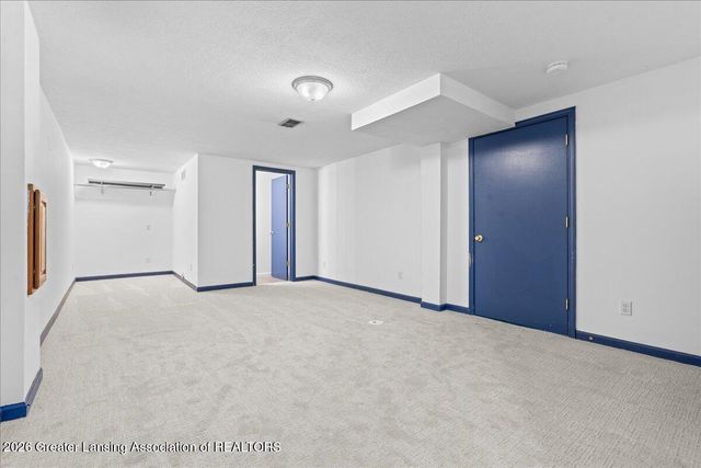 1218 Pine Street, Grand Ledge, MI 48837