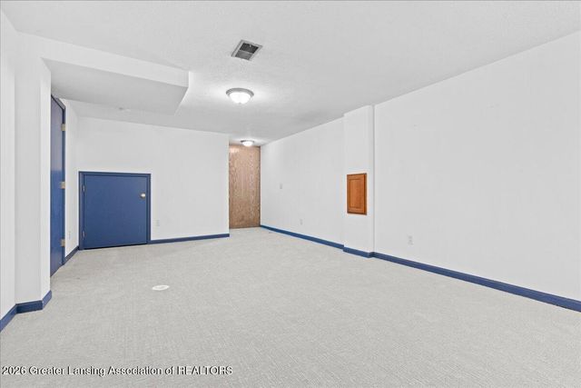 1218 Pine Street, Grand Ledge, MI 48837