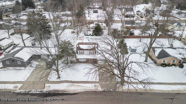 1218 Pine Street, Grand Ledge, MI 48837