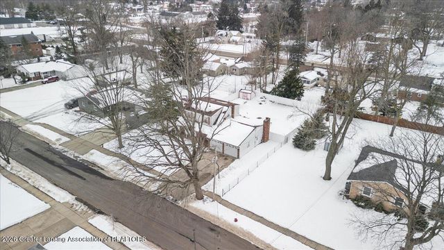 1218 Pine Street, Grand Ledge, MI 48837