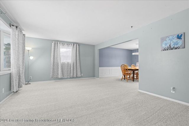 1218 Pine Street, Grand Ledge, MI 48837