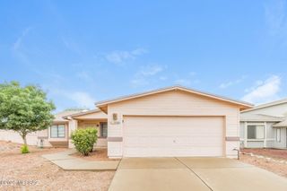 5990 N Edenbrook Lane, Tucson, AZ 85741