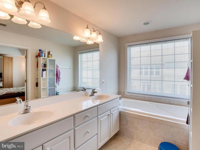 8250 RED CARNATION CT, Lorton, VA 22079