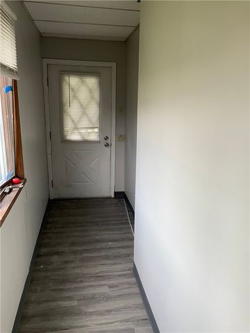 670 Park St, California, PA 15419