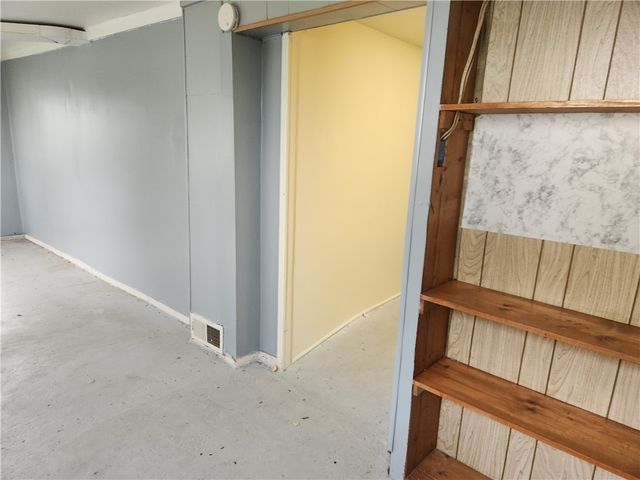 670 Park St, California, PA 15419
