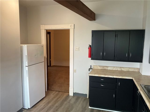 670 Park St, California, PA 15419