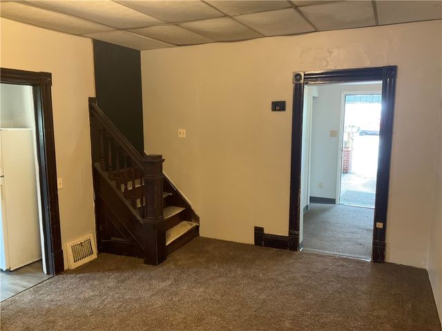 670 Park St, California, PA 15419