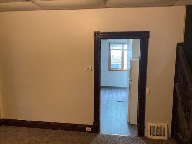670 Park St, California, PA 15419