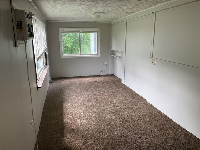 670 Park St, California, PA 15419