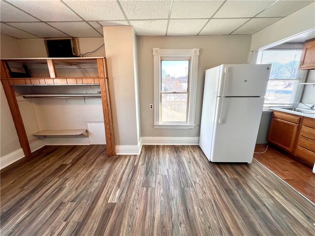 670 Park St, California, PA 15419