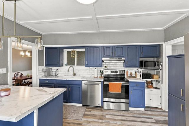 134 SARAH STREET, Kaukauna, WI 54130