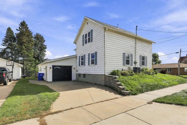 134 SARAH STREET, Kaukauna, WI 54130
