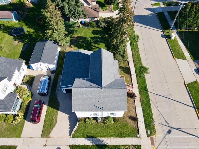 134 SARAH STREET, Kaukauna, WI 54130