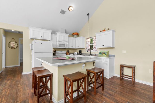 480 Caney Creek Drive, Livingston, TX 77351