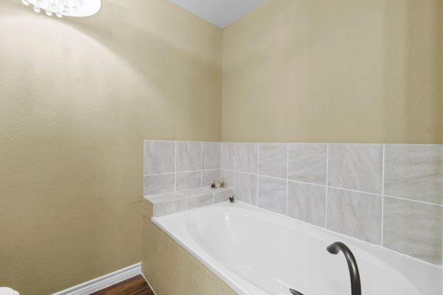 480 Caney Creek Drive, Livingston, TX 77351