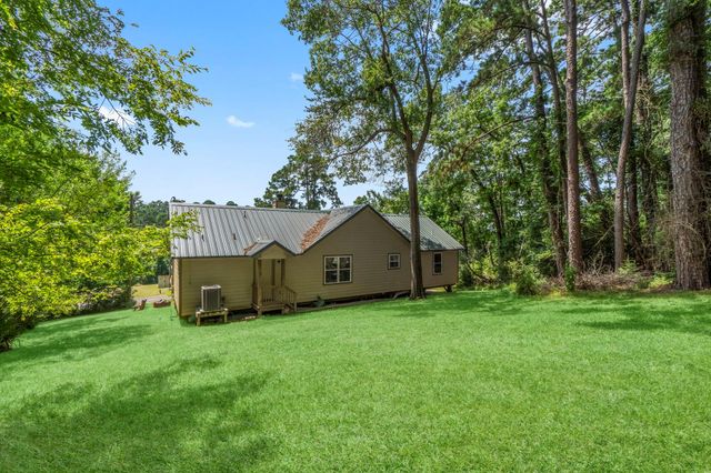 480 Caney Creek Drive, Livingston, TX 77351