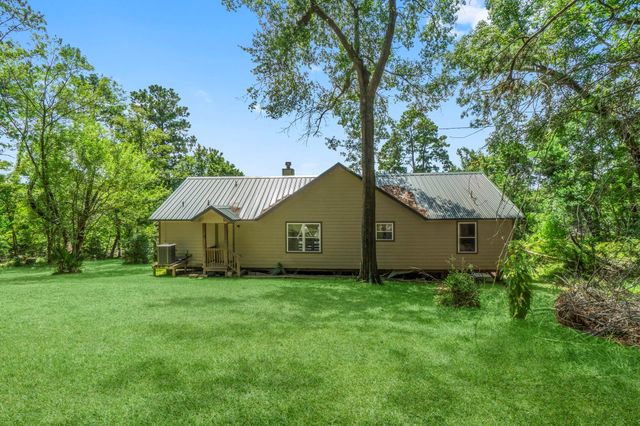 480 Caney Creek Drive, Livingston, TX 77351
