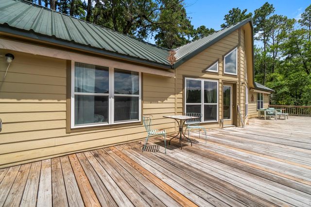 480 Caney Creek Drive, Livingston, TX 77351