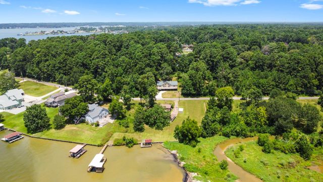480 Caney Creek Drive, Livingston, TX 77351
