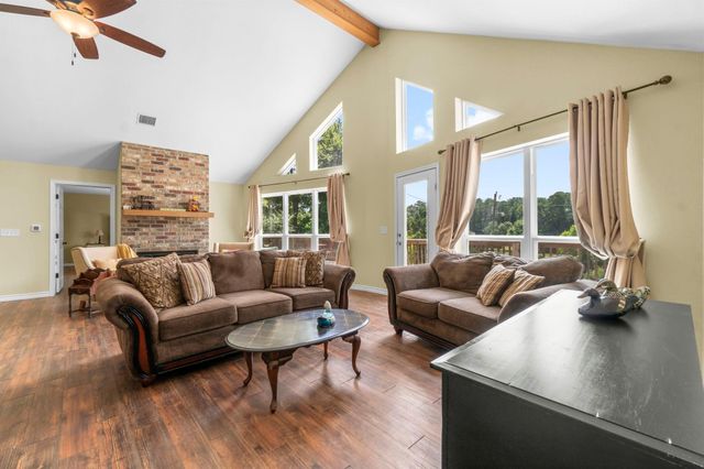 480 Caney Creek Drive, Livingston, TX 77351