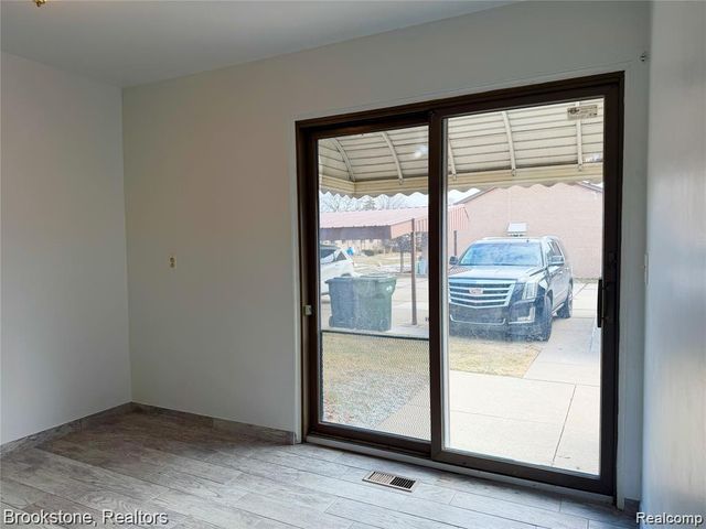 8401 18 Mile Road 196, Sterling Heights, MI 48313